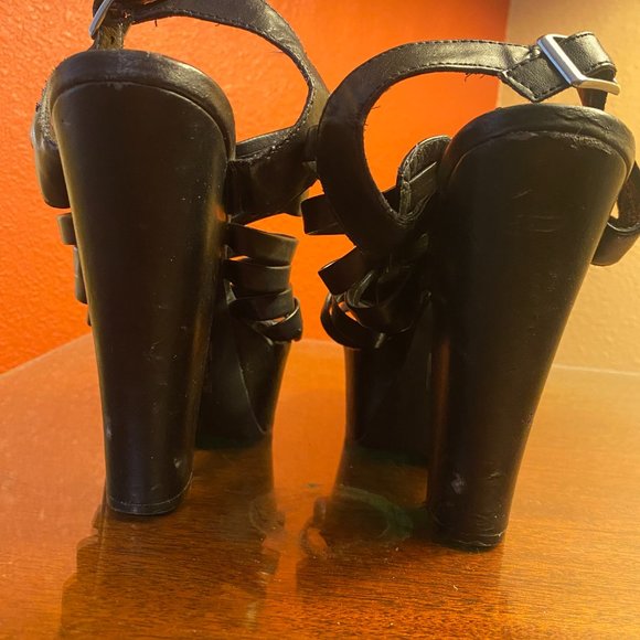 Steve Madden Glendael Leather Heels in Black Size 7.5M - Picture 10 of 10